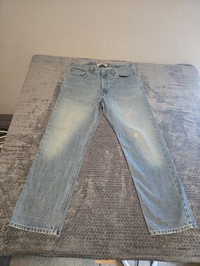 Levi’s 505 Men’s Jeans 38x30 Regular Fit Medium Wash 100% Cotton Distressed